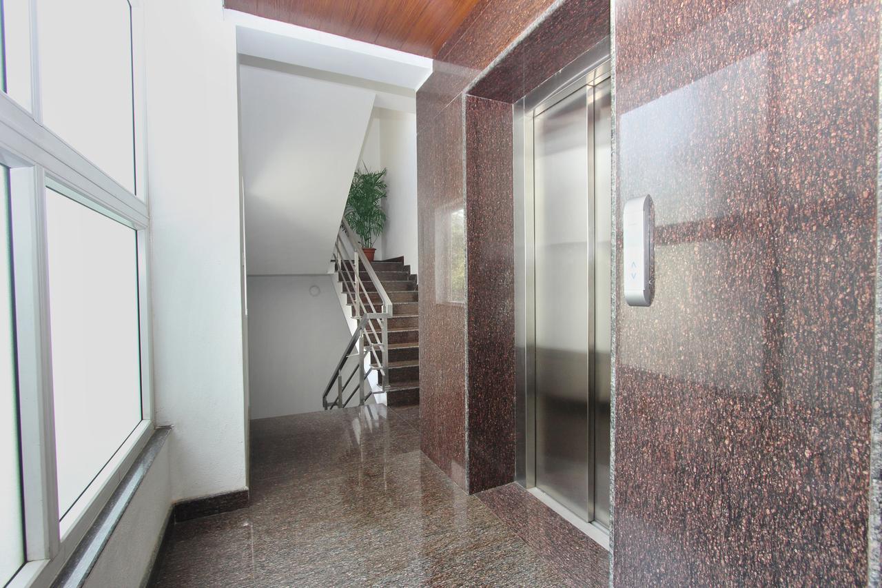 Oyo 2132 Apartment Aditya Residency Bengaluru Kültér fotó